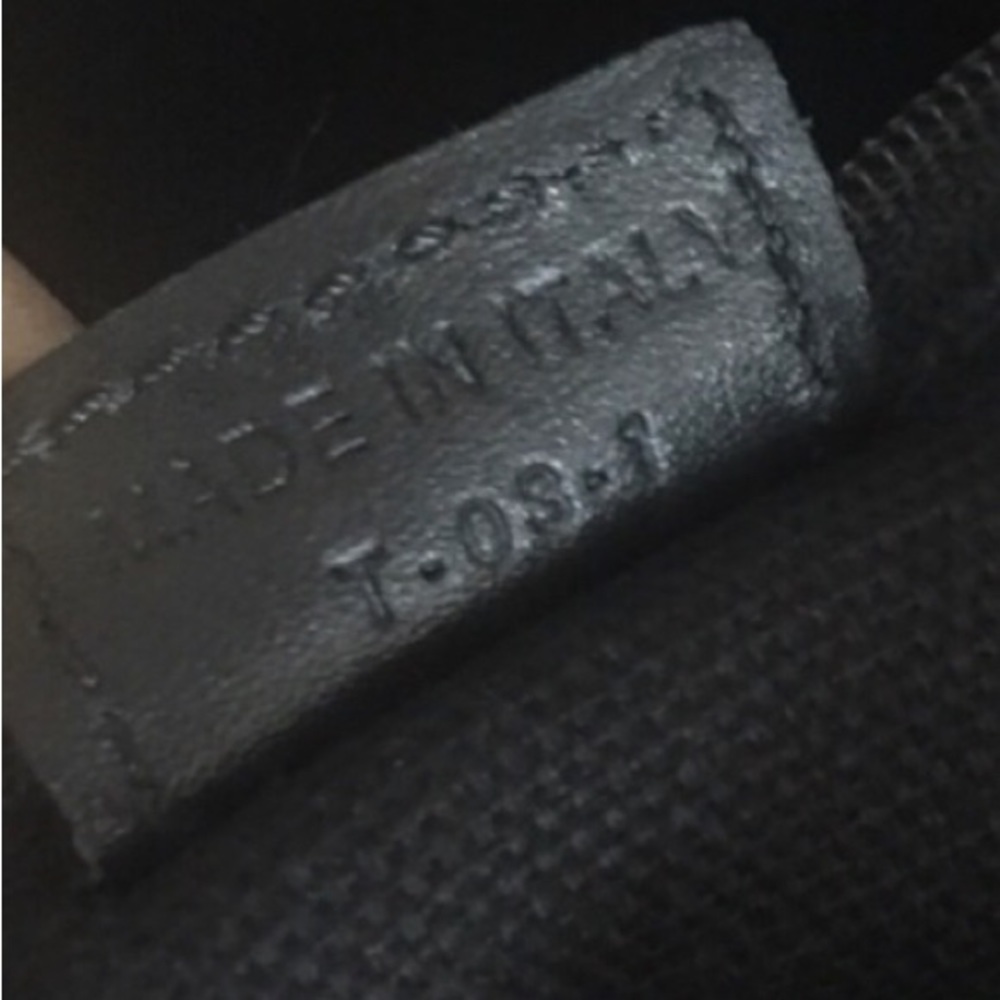 Authentic Burberry Tote - image 5